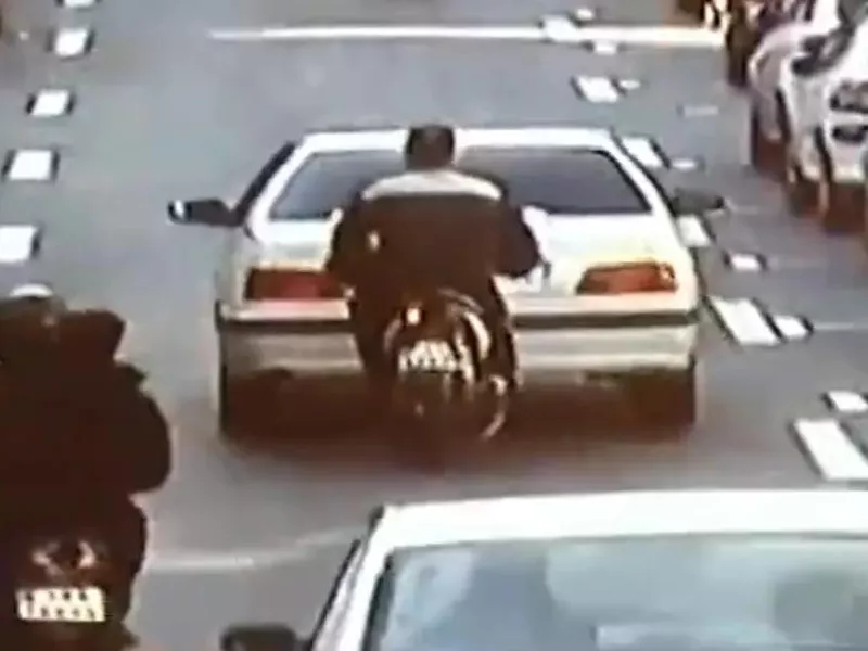 License plate blocker in Iran