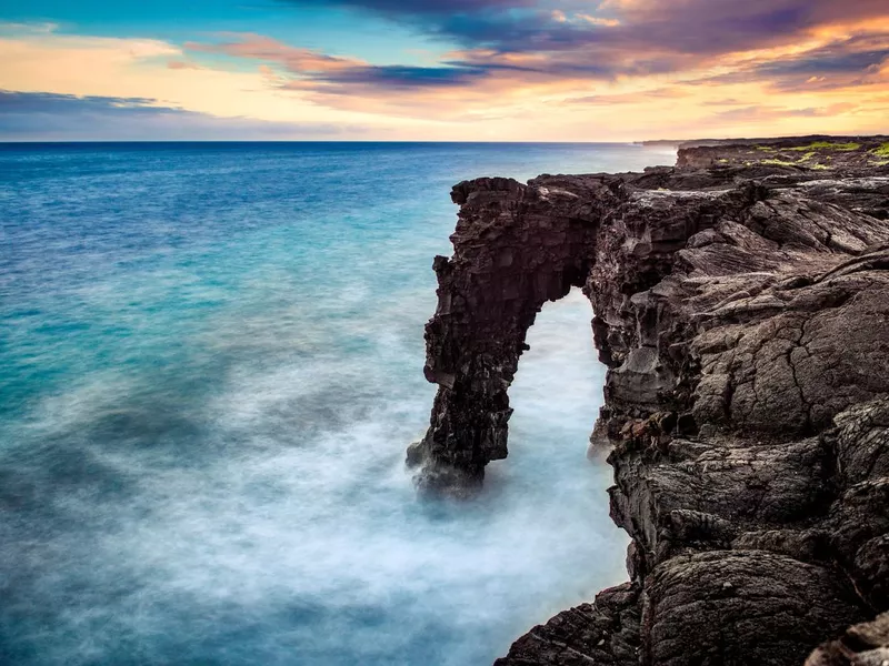 Holei Sea Arch, Hawaii Volcanoes National Park